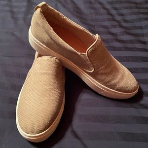 Dr Scholl’s Slip On Sneakers Size 9